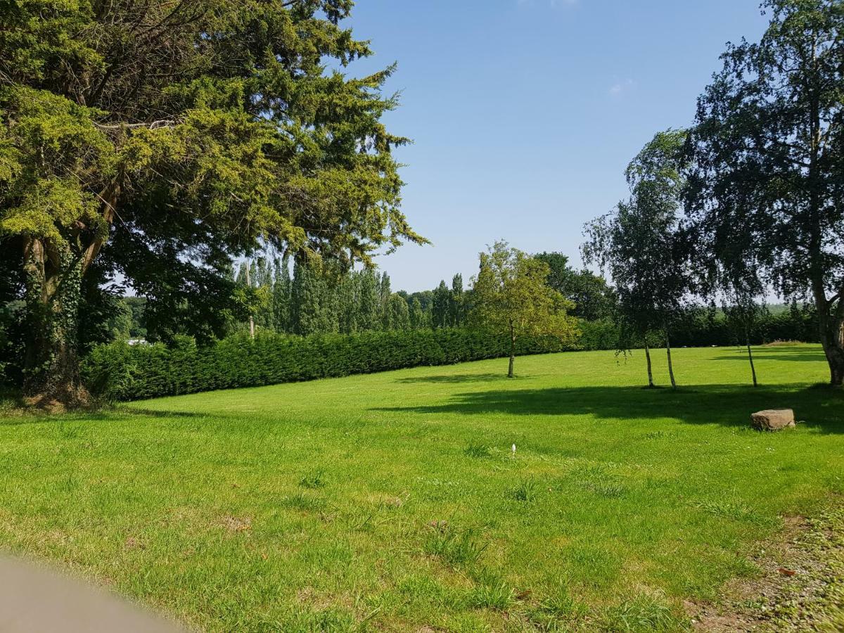 Le Grand Domaine Du Rocher Bonnemain Екстериор снимка